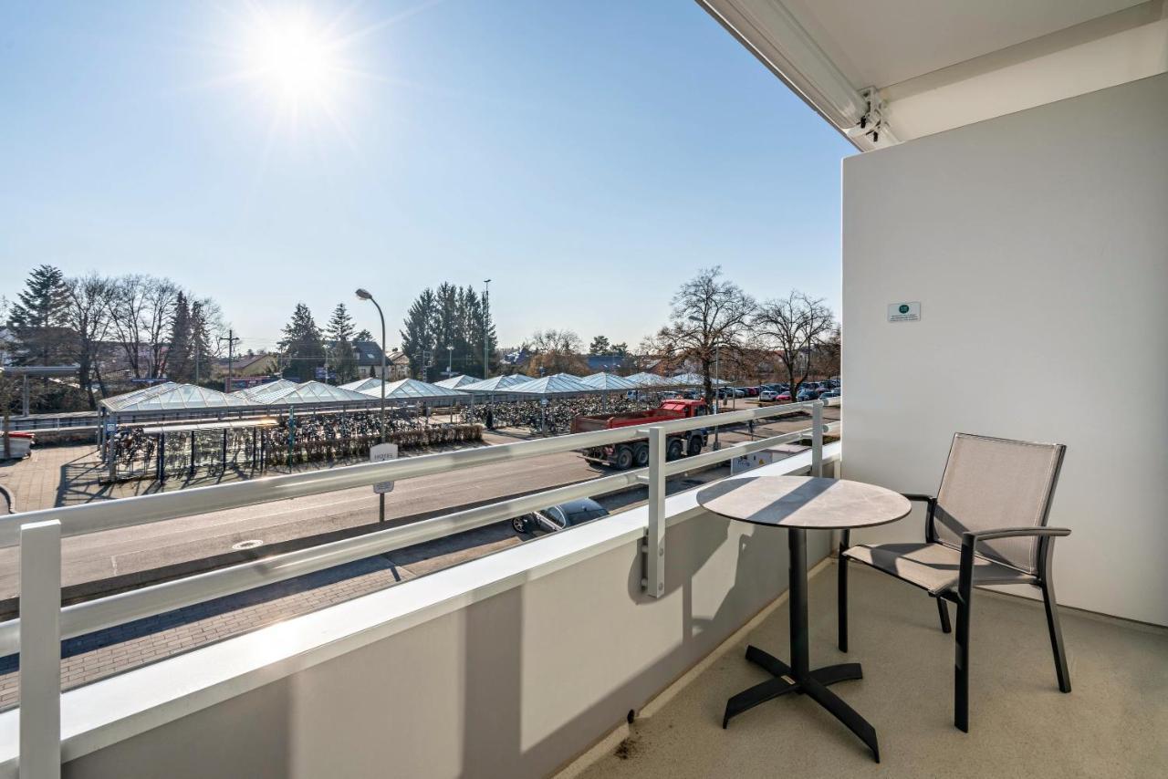 Huber Living Basic 203 Apartman Germering Kültér fotó
