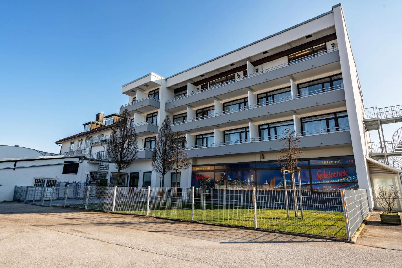Huber Living Basic 203 Apartman Germering Kültér fotó